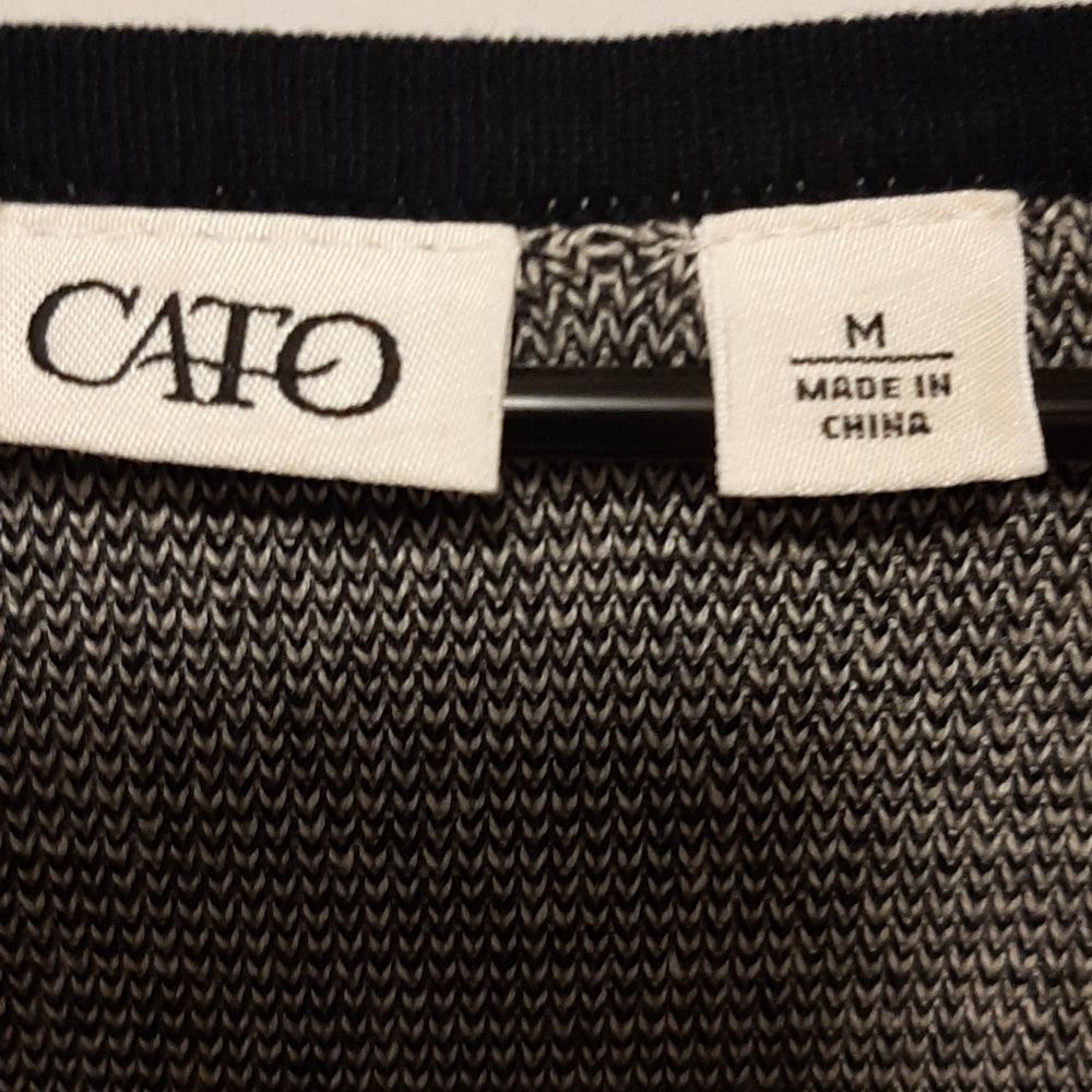 CATO DRESS - Picture 3 of 7